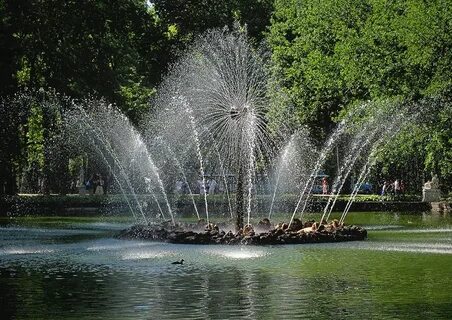 В каком парке фонтаны