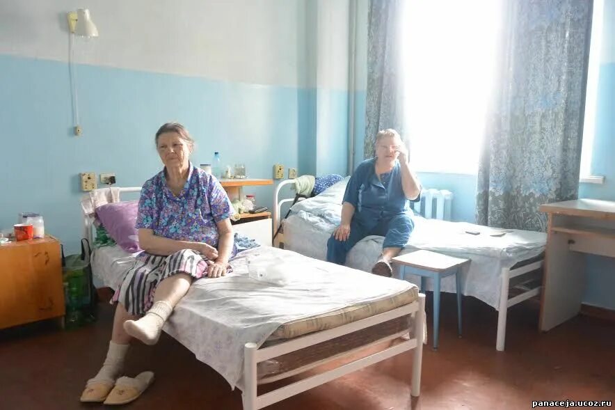 Енакиево больница 2. Заброшенная больница в городе камышин. Гостиница мир енакиево. Енакиево госпиталь. Городская больница 7 енакиево.