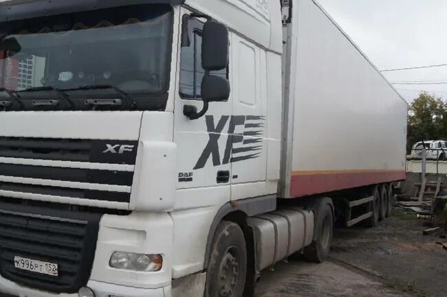 Куплю сцепку б у. DAF XF 105 рефрижератор. DAF XF 105 сцепка. Даф 105 с прицепом реф. Даф 110 кубов сцепка.