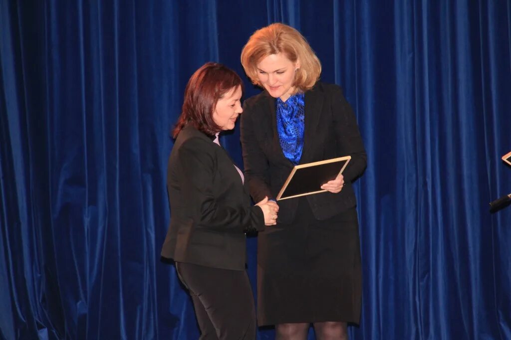 Департамент финансов в ханты мансийске. Шальнов департамент финансов хмао. Министерство финансов практика для студентов. Департамент финансов ханты-мансийского автономного округа. С днем финансиста 220 лет.