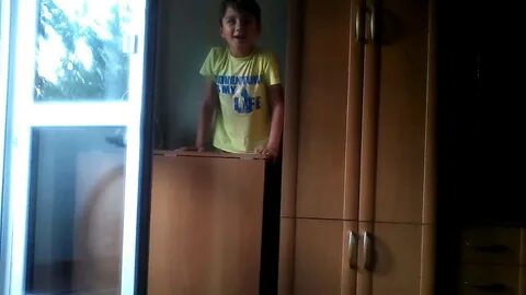 Брат и сестра одни дома