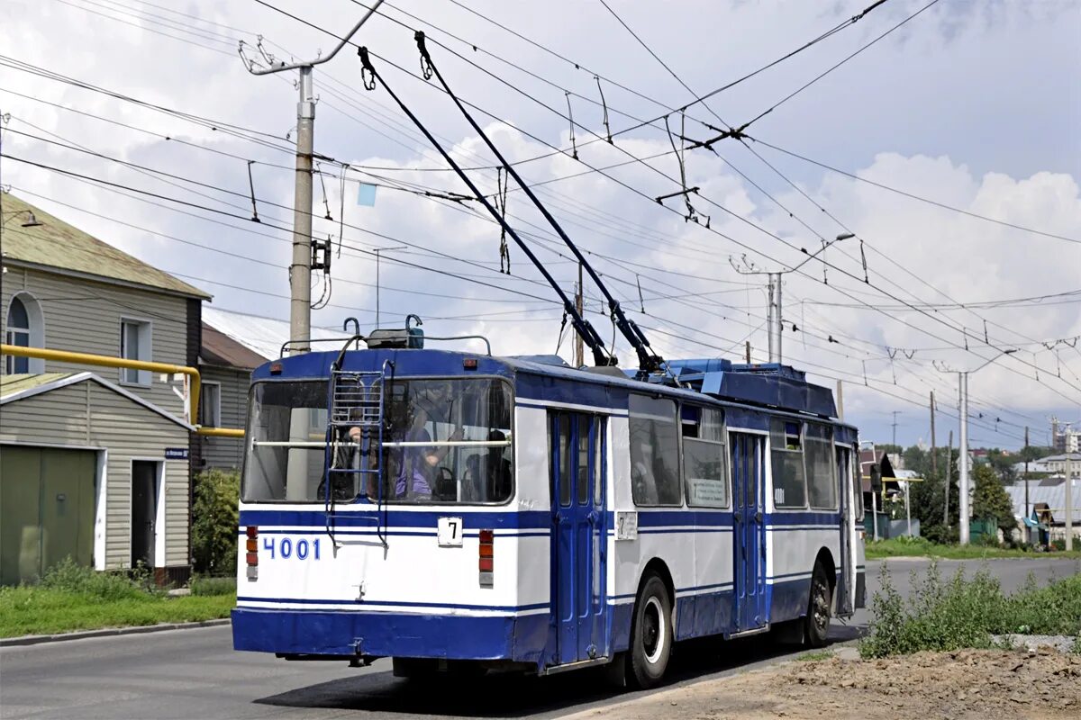 Троллейбус барнаул. Троллейбусное депо барнаул. Троллейбус барнаул 4003. Троллейбус 7 барнаул. Зиу 682 квр.