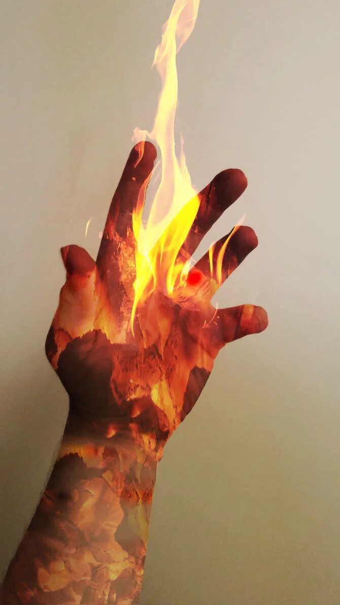 Пламя в руке. Огонь в руке. Огонь на ладони. Огонь в руке Эстетика. Burned hand