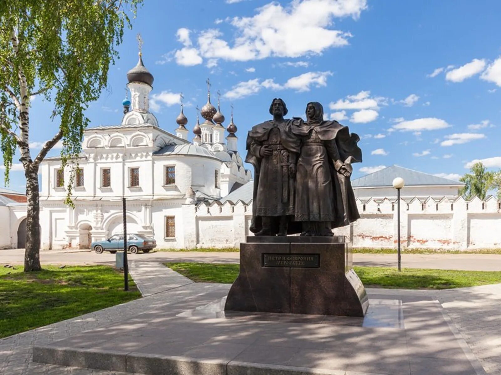 Муромский монастырь петра. Муром монастырь Петра и Февронии. Свято-Троицкий монастырь в Муроме Петра и Февронии. Владимирская область Муром храм Петра и Февронии.