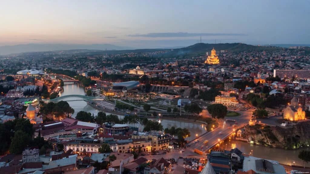 Столица Грузии Тбилиси фото. Столица..Тбилиси.КАФЫ. Тбилиси HD.