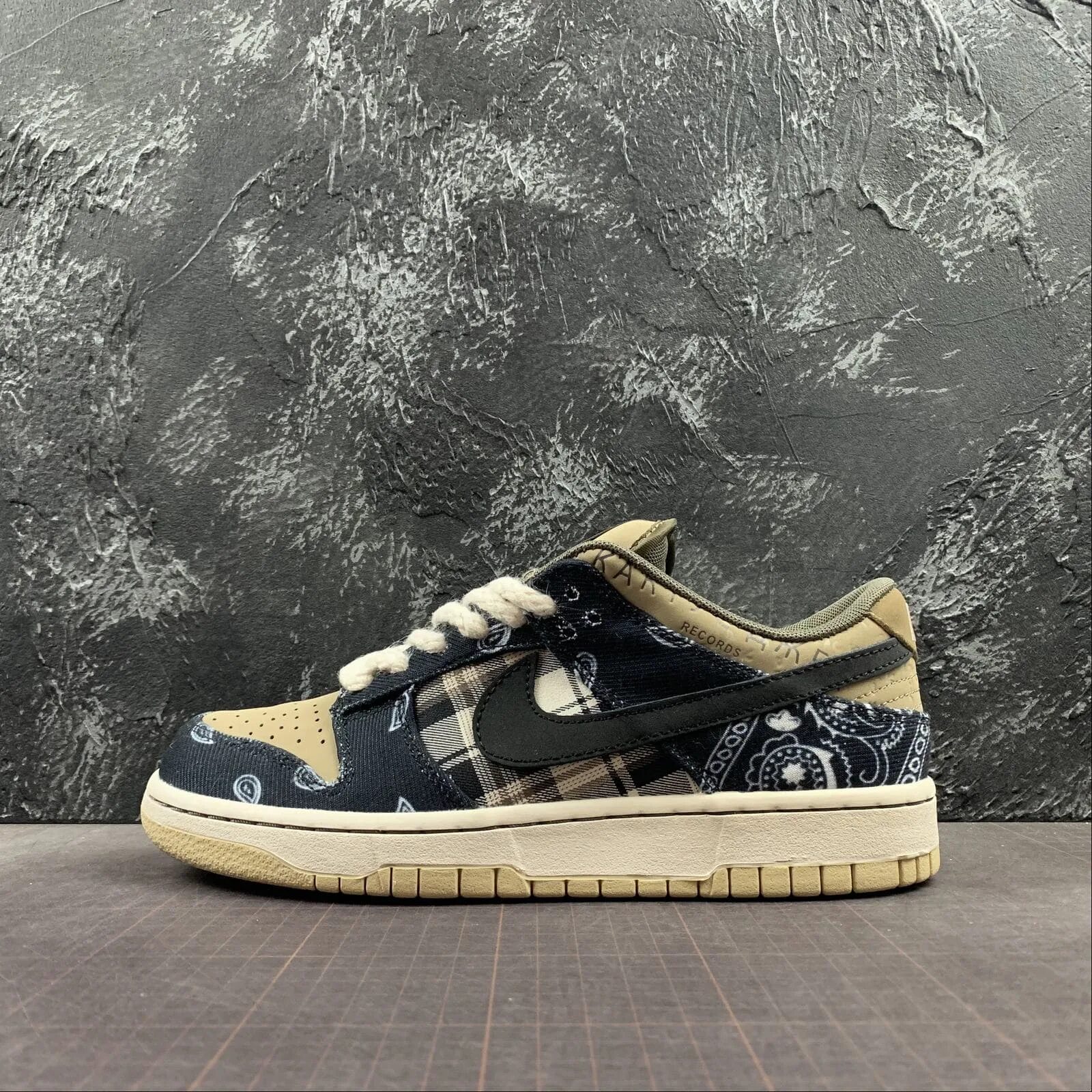 Nike SB Dunk Travis Scott. Nike SB Dunk Low Travis Scott. Nike Dunk Travis Scott. Nike Dunk Low Travis Scott. Найк трэвис скотт оригинал