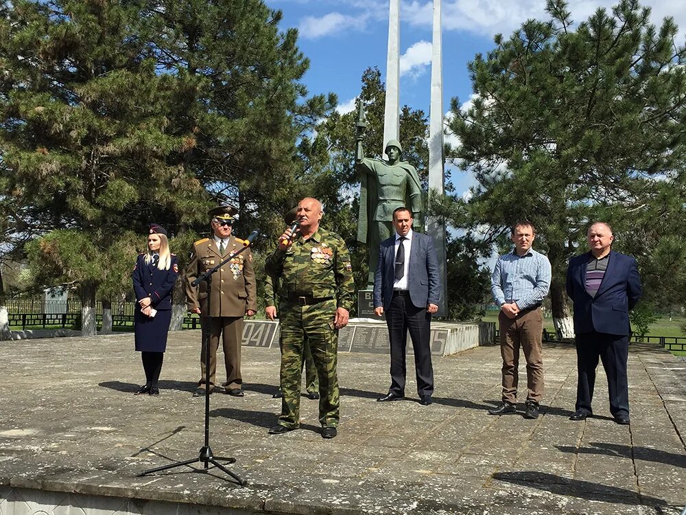 Карагач прохладненский. Село карагач Прохладненский район Кабардино Балкария. Село Красносельское Прохладненский район. Поселок Красносельский КБР школа. С Пролетарское Прохладненского района КБР.