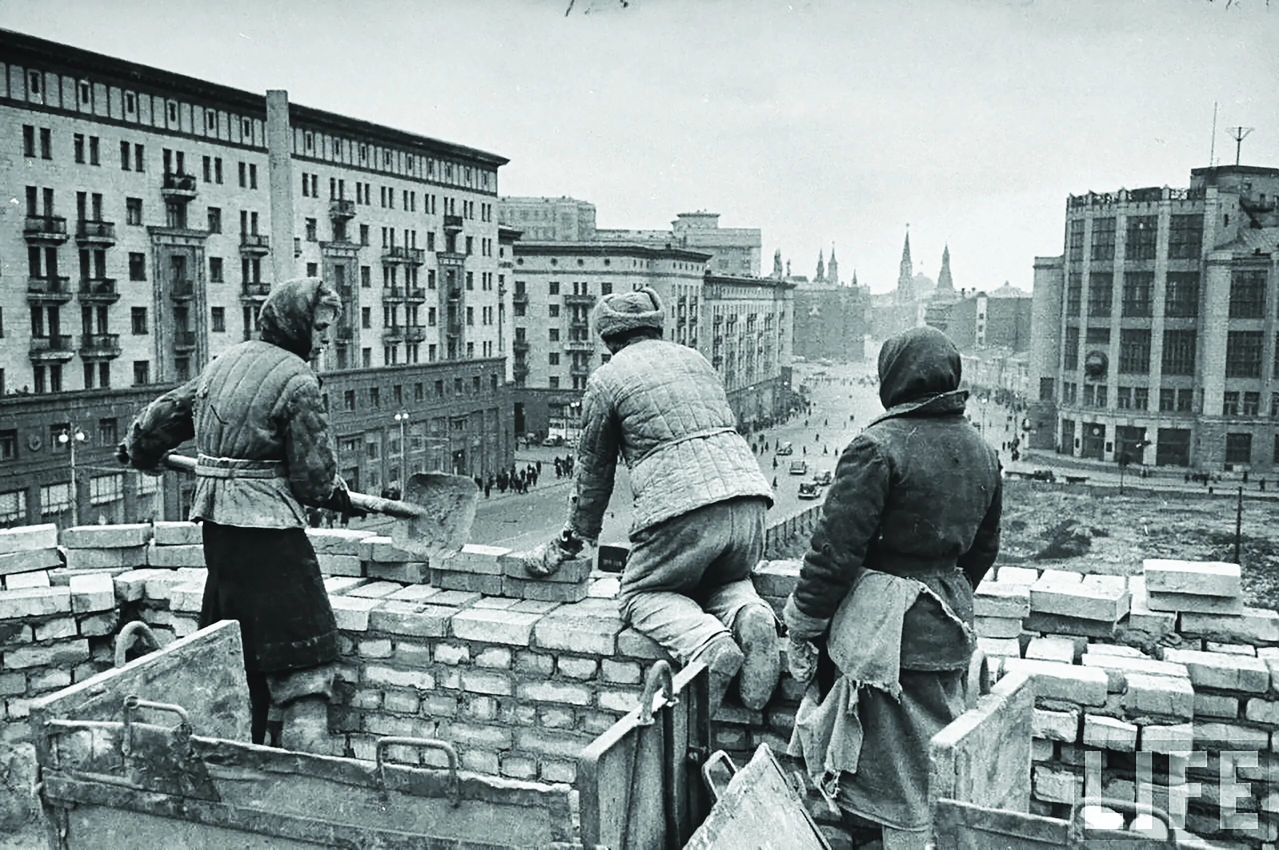 Советское национальное строительство. Москва послевоенная 1946-1953. Москва после войны 1945. Восстановление Москвы после войны 1945. Москва 1947.