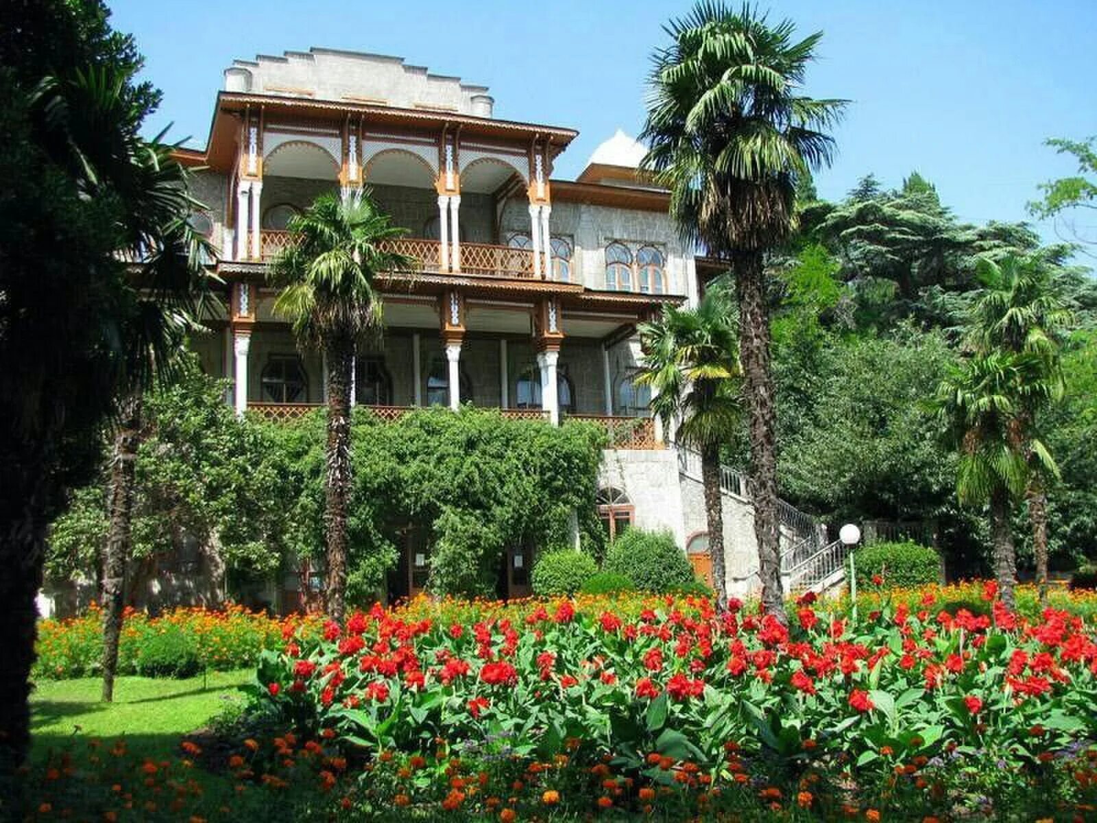 Ателика карасан алушта. Утес карасан крым. парк утес карасан. санаторий карасан утес. парк карасан крым.