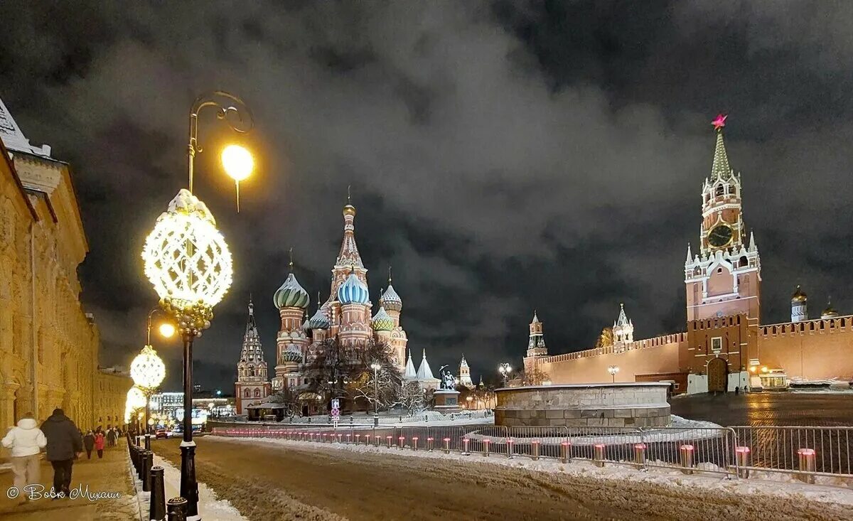 Праздники в москве март 2024. Новогодняя Москва. Москва сейчас. Новый год в Москве. Центр Москвы сейчас.