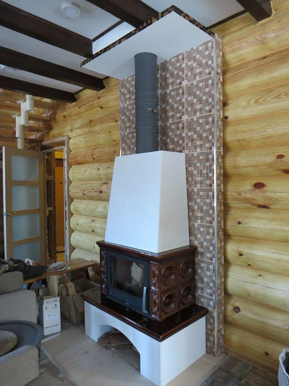 Дымоходы для камина в деревянном доме. Дымохода ø-115 с пожароизоляцией. Отделка мансарды в бане. Дымоход с трубой внутри. Дымоход на даче.