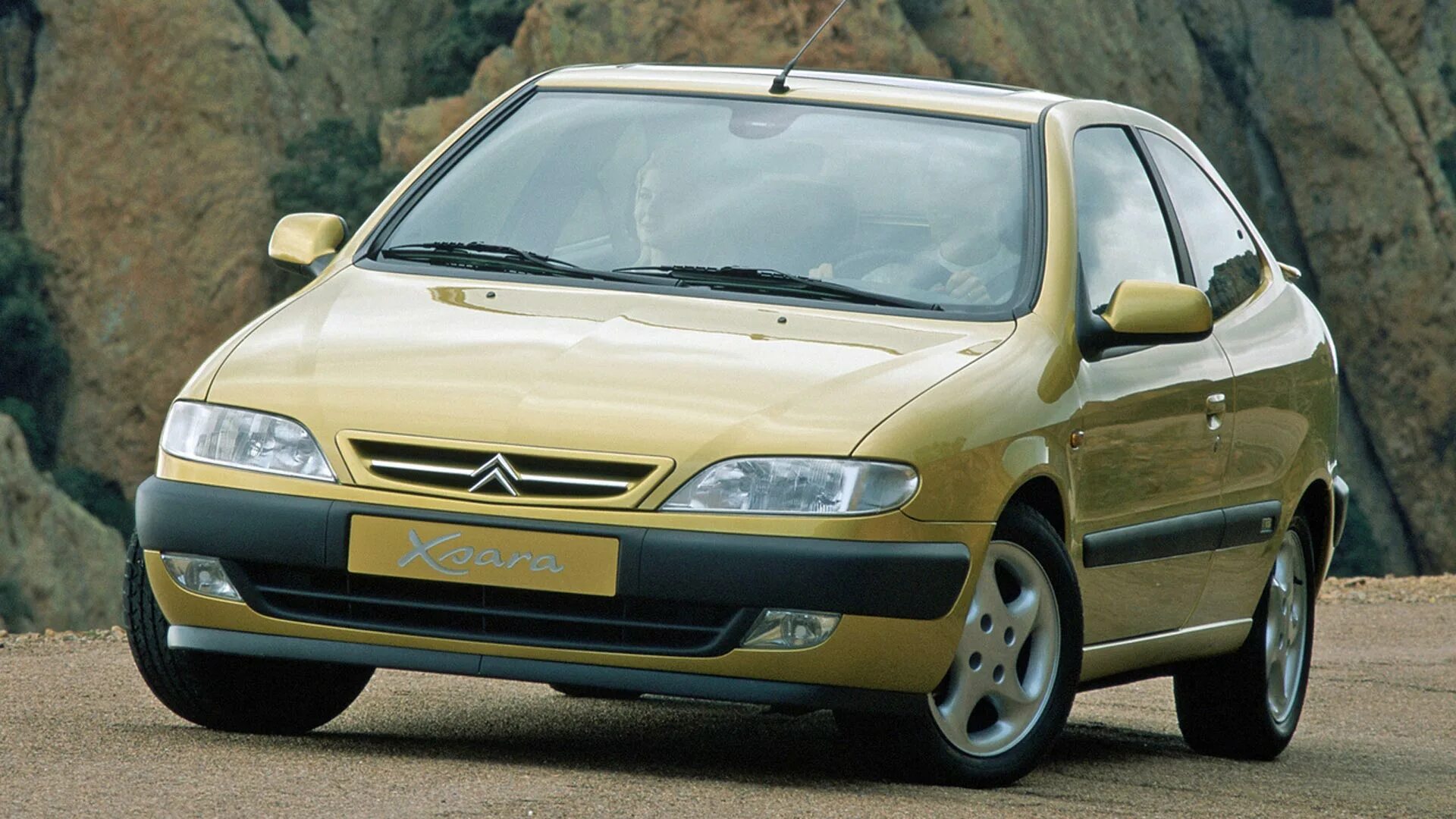 Ситроен ксара дизель купить. Citroen Xsara VTS. Citroen Xsara 1998. Citroen Xsara 2000. Ситроен Ксара 1998.