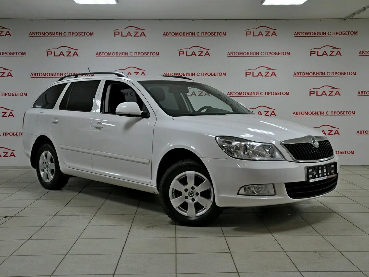 шкода оптимум. шкода автомобили пробегом. шкода фабия 2014. черная авто шкода. Skoda fabia ii рестайлинг 2011.