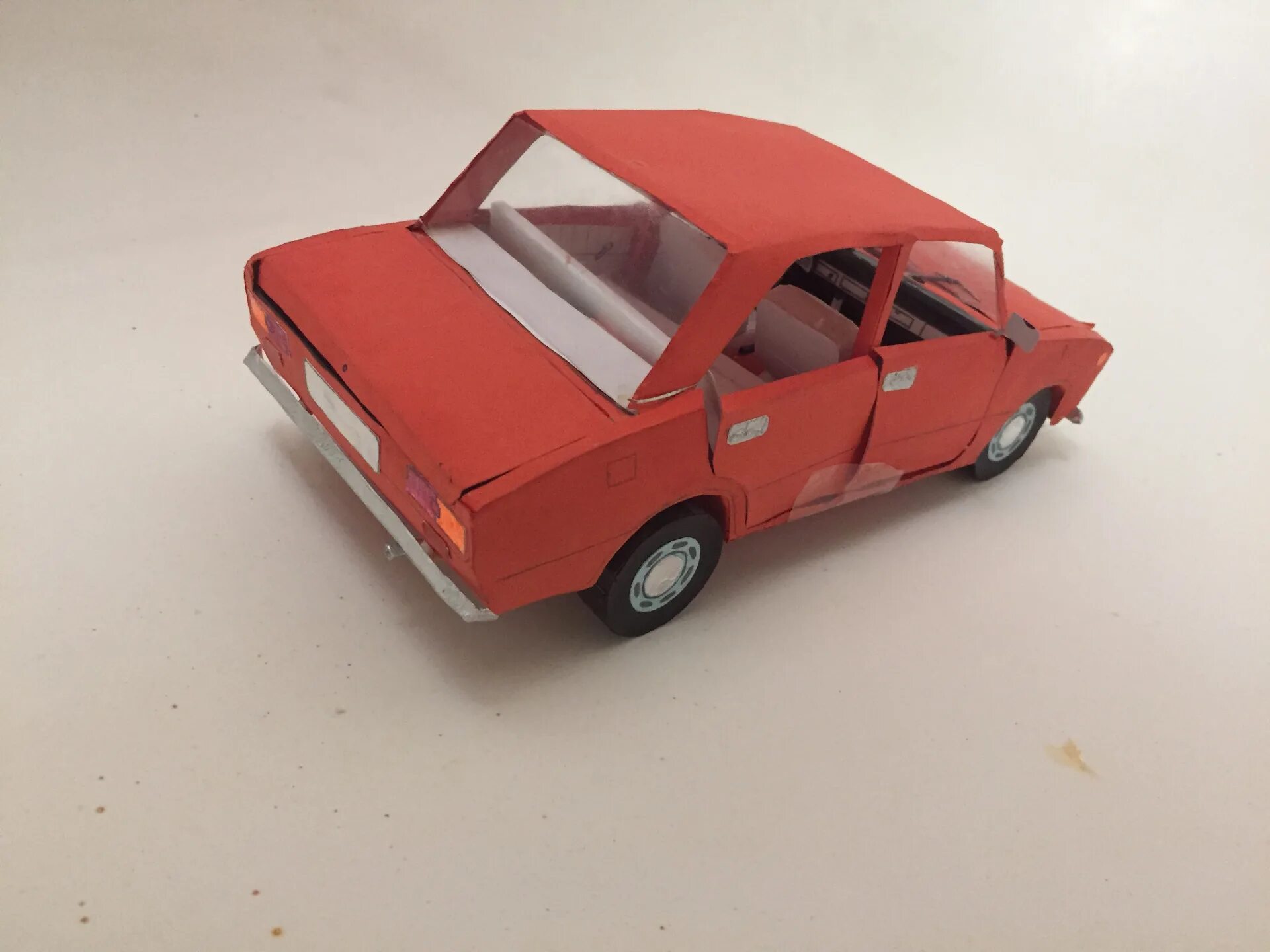 Развертка 2101. Развертка 2101. Развертка ваз 2101. Развертка 2101. Модель ваз 2101 из бумаги.