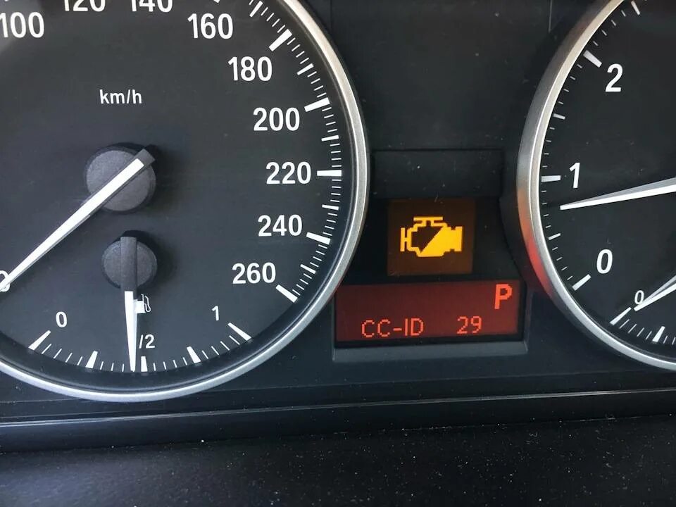 Check engine 2. Cc-id 29 bmw e87. бмв е90 чек двигателя. чек engine bmw e90. bmw e90 cc id 35.