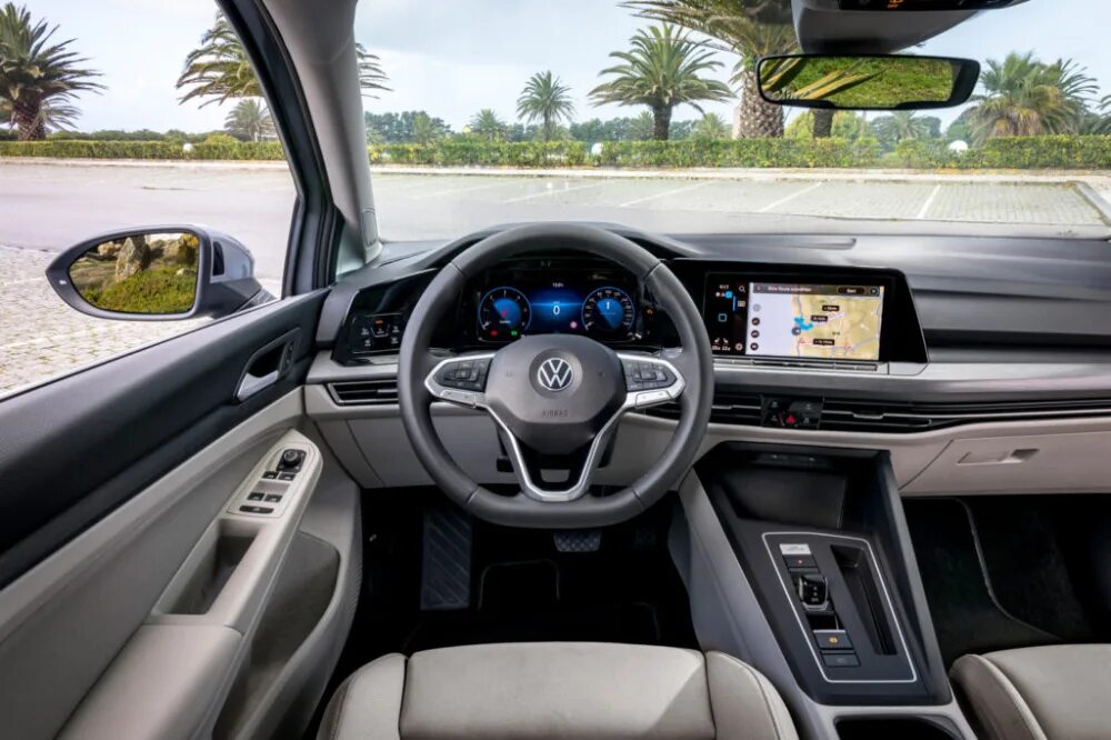 Новое в 8.2. Volkswagen Golf 8 Interior. VW Golf 8r салон. Volkswagen Golf mk8 Interior. Golf 8 салон.