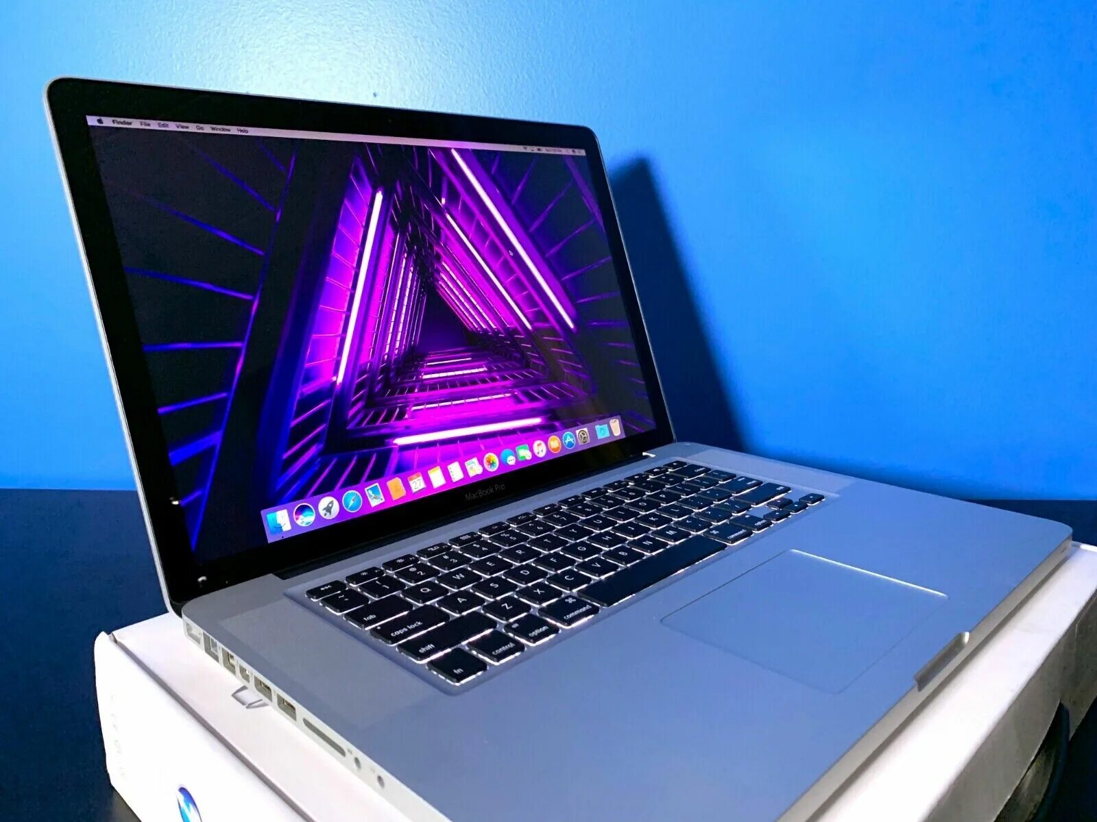 Макбук i7