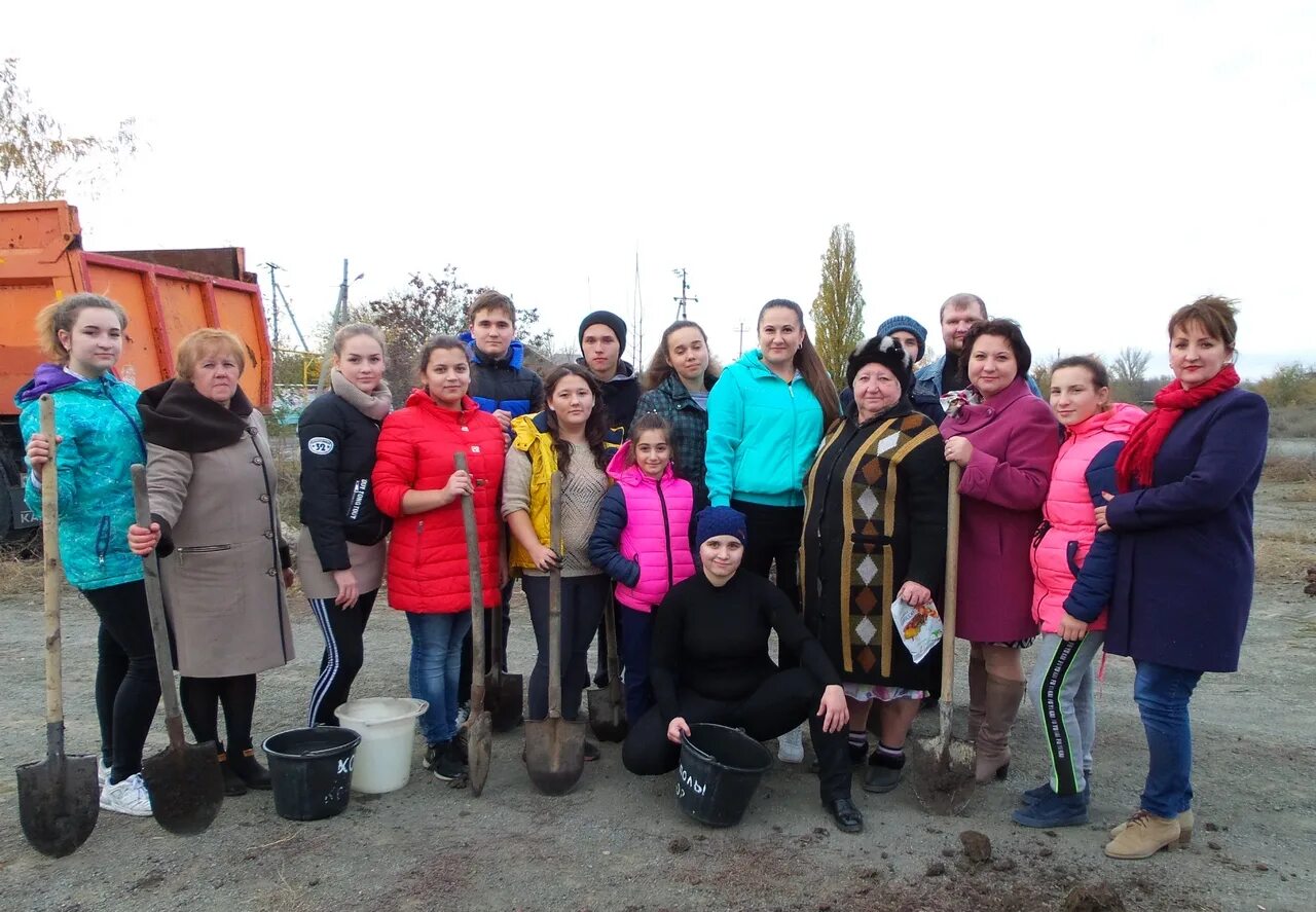 Самбек новошахтинск. Поселок самбек новошахтинск ростовская область. школа 34 город новошахтинск самбек. реку в поселке самбек города новошахтинска.