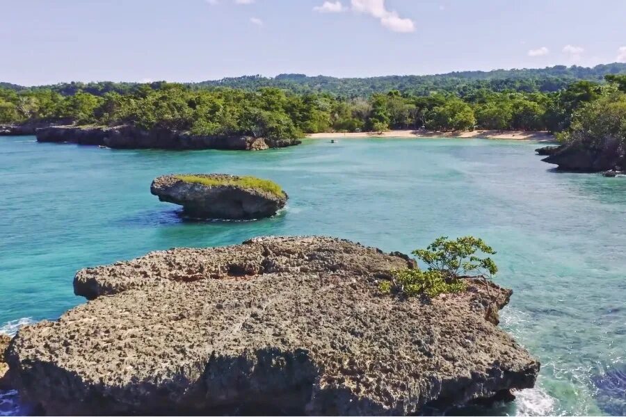 Монастырь на острове скеллиг-майкл ирландия. Курильские острова + бухта броутона. Остров скеллиг-майкл, ирландия. Остров треско архипелага силли. Маяк шпанберга шикотан.