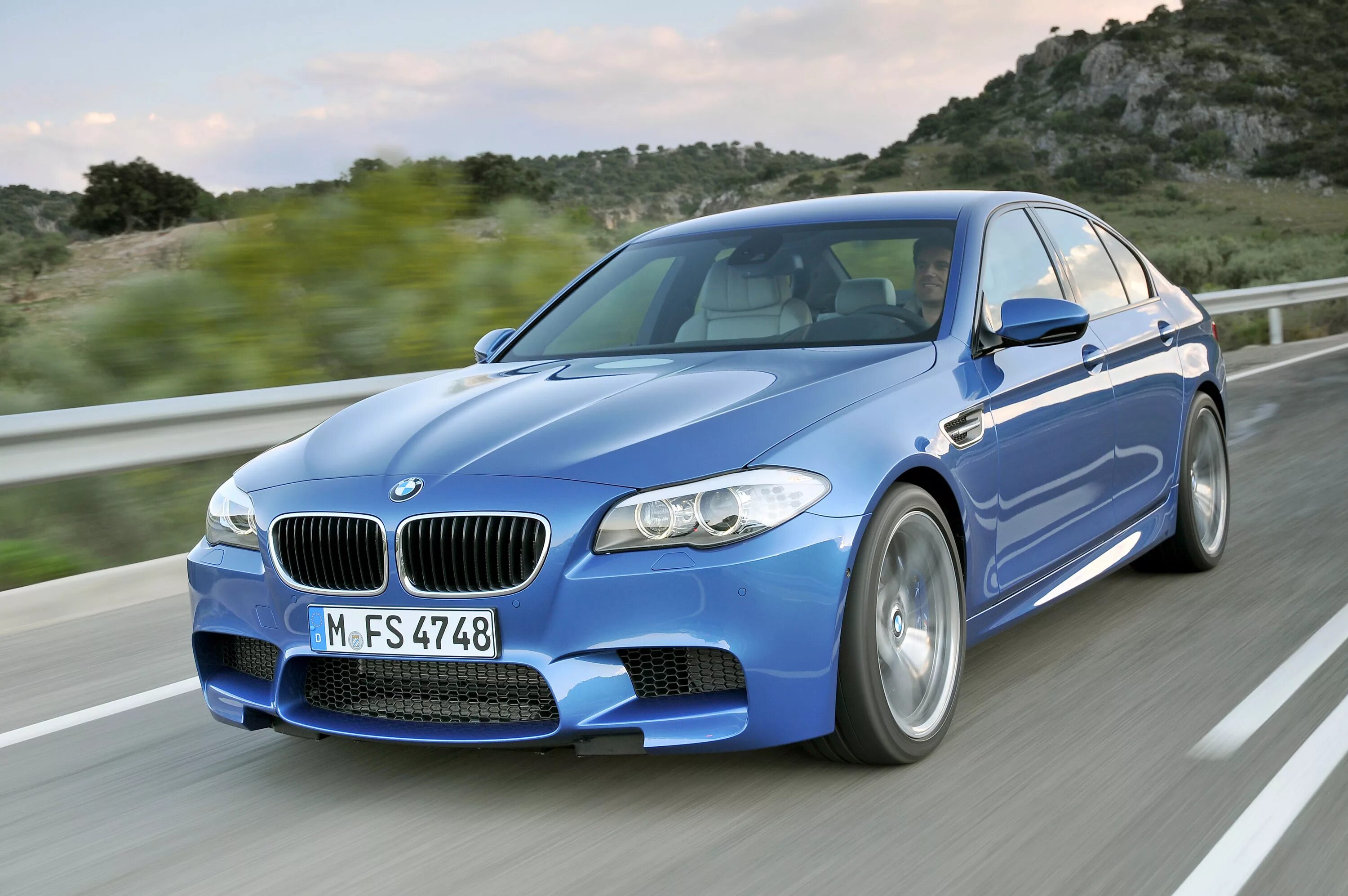 М5 в 10. BMW m5 2012. BMW m5 2011. BMW m5 f10 2012. BMW m5 седан.