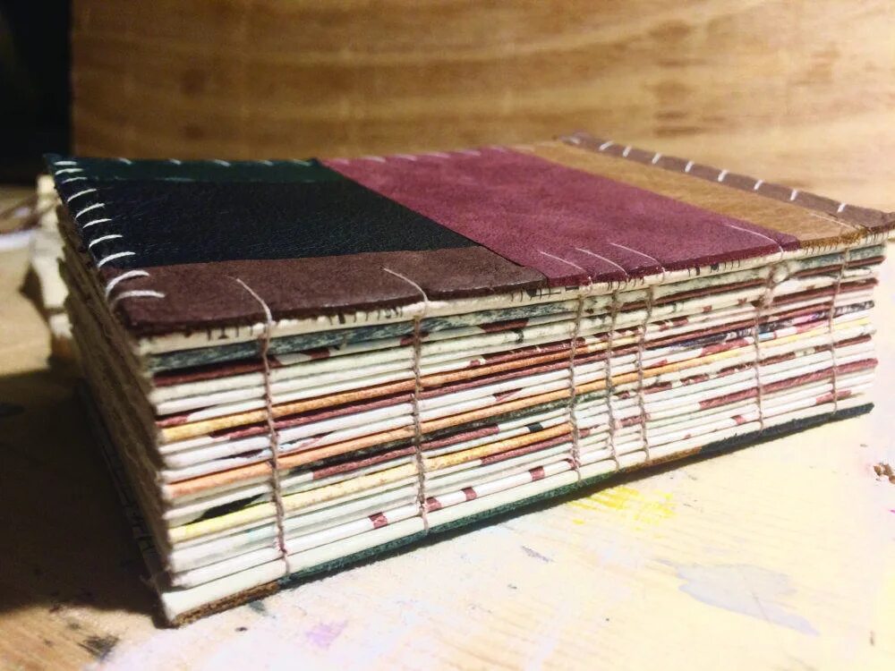 Книги переплетает. Сшивание книжки. Необычные книжки своими руками. Книги переплетает. Переплет нитками.