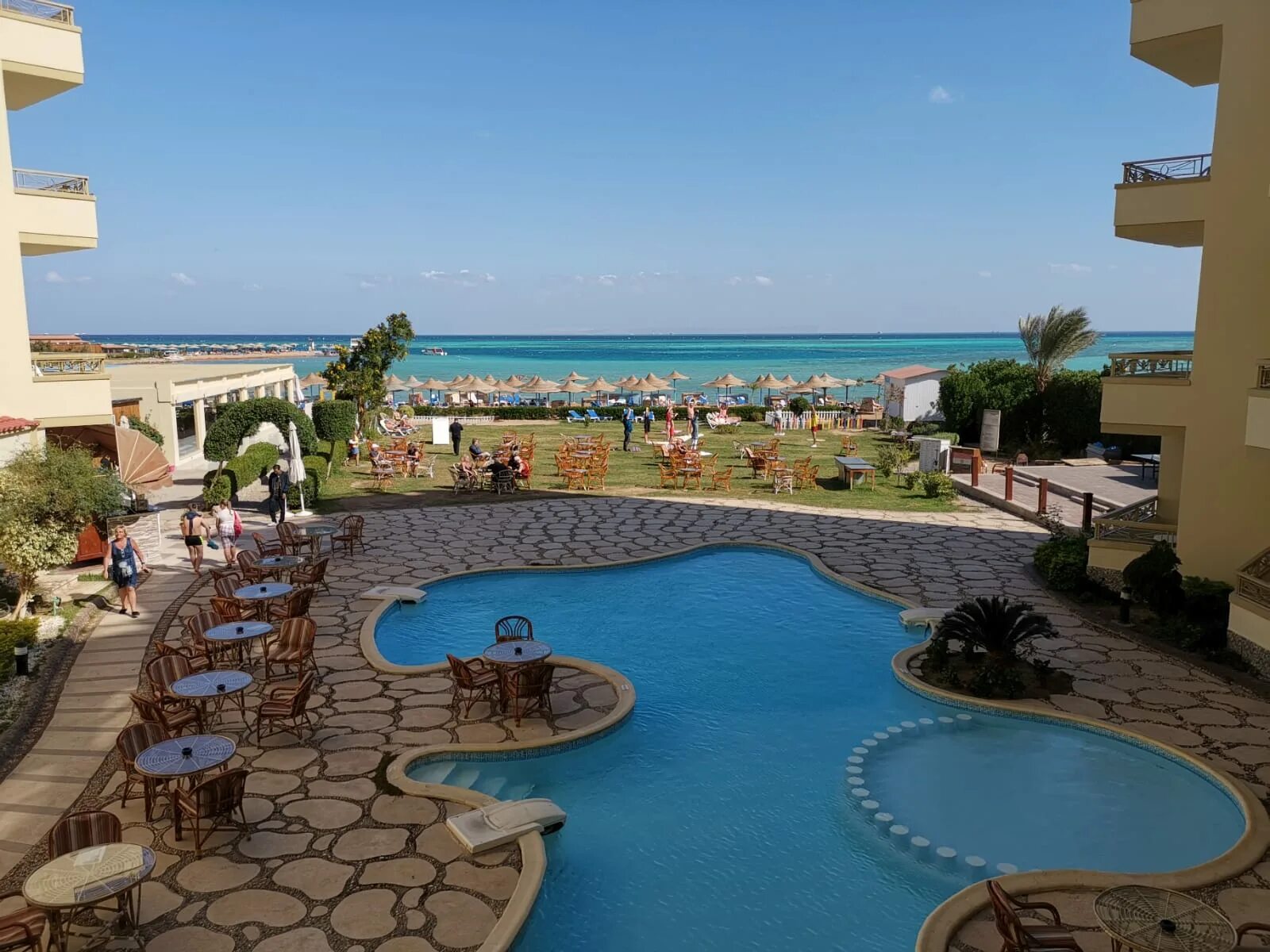 Magic beach hotel. Хургада отель мэджик. magic beach resort 4 хургада. magic beach hotel 4 египет. magic beach resort (ex. magic beach hotel) 4*.