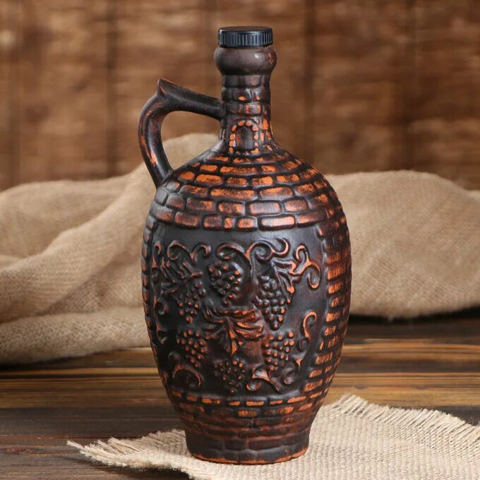 Бутылка керамика. Керамические бутылки для вина. Керамические бутылки для вина. Керамическая бутылка. Бутылка в оплетке.
