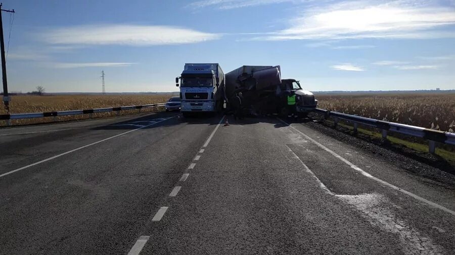 Чп в каневской. Аварии Каневской район. ДТП на трассе Краснодар-Ейск.