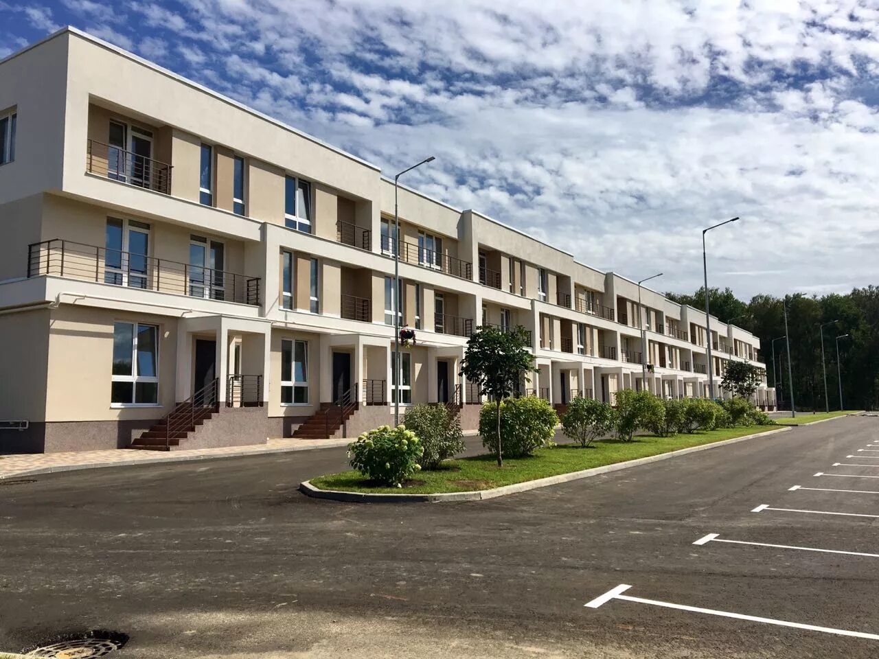 Кп лесная сказка троицк. Лесная сказка ярославль. Лесная сказка пучково. Жк лесная сказка. Лесная сказка застройщик.