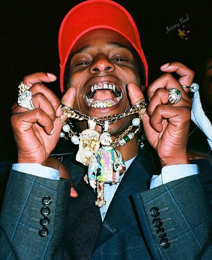 Как называются зубы у рэперов. Asap rocky гриллзы. asap rocky grillz. grillz rapper. грилзы у рэперов.