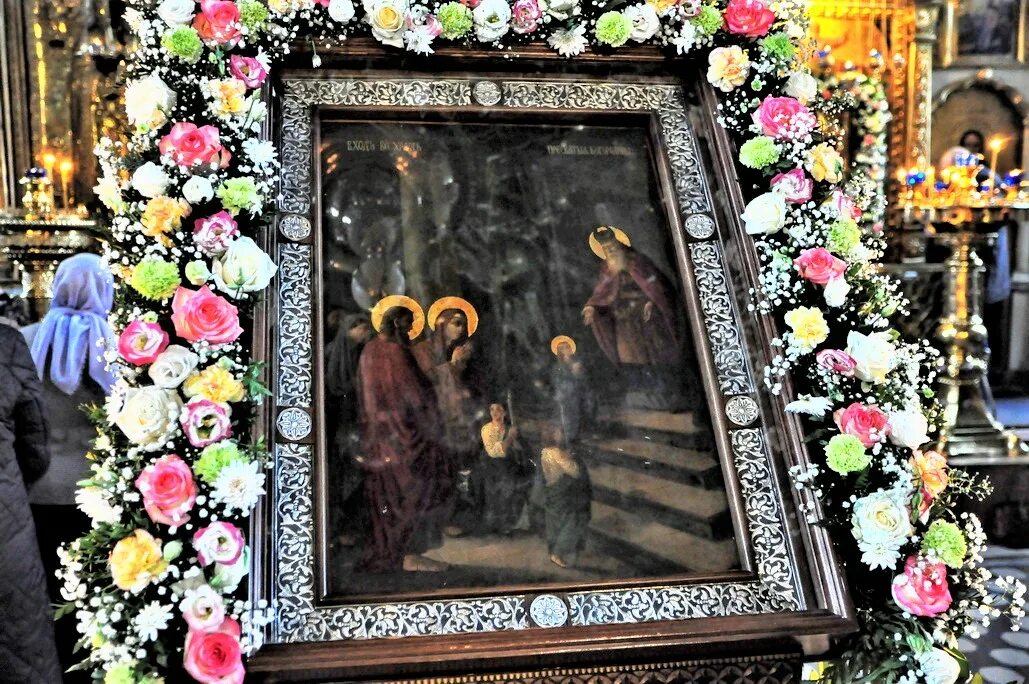 тихвинская икона в алексеевском. храм тихвинской иконы божией матери в алексеевском. тихвинская чудотворная икона. тихвинская церковь в алексеевском внутри. тихвинская икона божией матери в алексеевском.