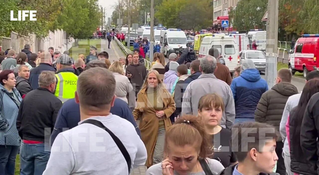 Потерпеть 20. Ижевск школа 88 стрельба. Стрельба в Ижевской школе. Список погибших в школе 88 Ижевск. Ижевск люди.