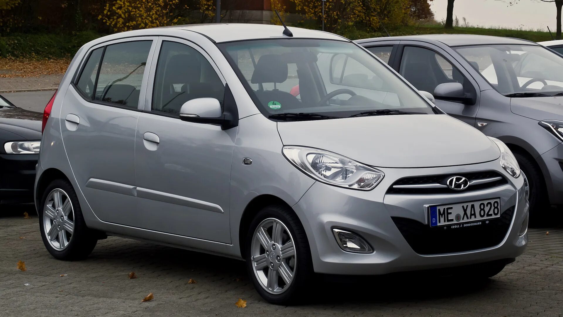 Hyundai i10 2010. I 10 jpg. Хендай i10 2022. Hyundai grand i10. Nissan pixo 2009 длина машины.