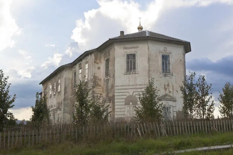 Городищна вологодская область в нюксенском районе. 1 школа нюксеница. Село городищна вологодская область. Храм богоявления городищна. Городищна вологодская область в нюксенском районе.