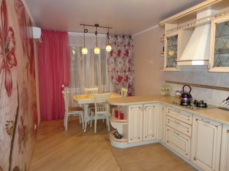 интерьер кухни с двумя зонами. кухня студия 14 кв м. кухня гостиная зонирование светом. кухня разделенная на зоны. зонирование кухни.