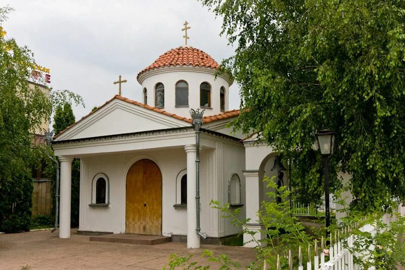 Церковь святого предтечи. Церковь иоанна предтечи ессентуки. храм святого иоанна предтечи саратов. ставрополь, церковь иоанна предтечи.
