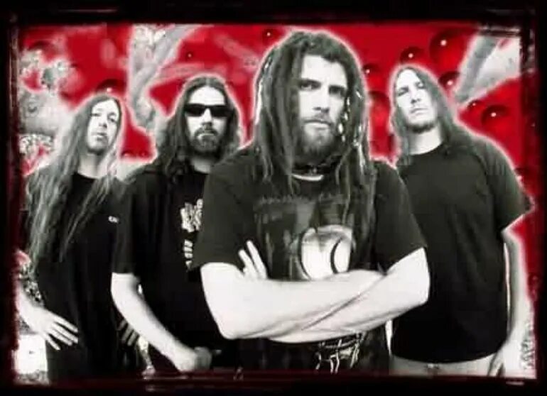 Six foot six дискография. Apostolica группа. Группа six feet under logo. Группа capitolo six. Группа six feet under.