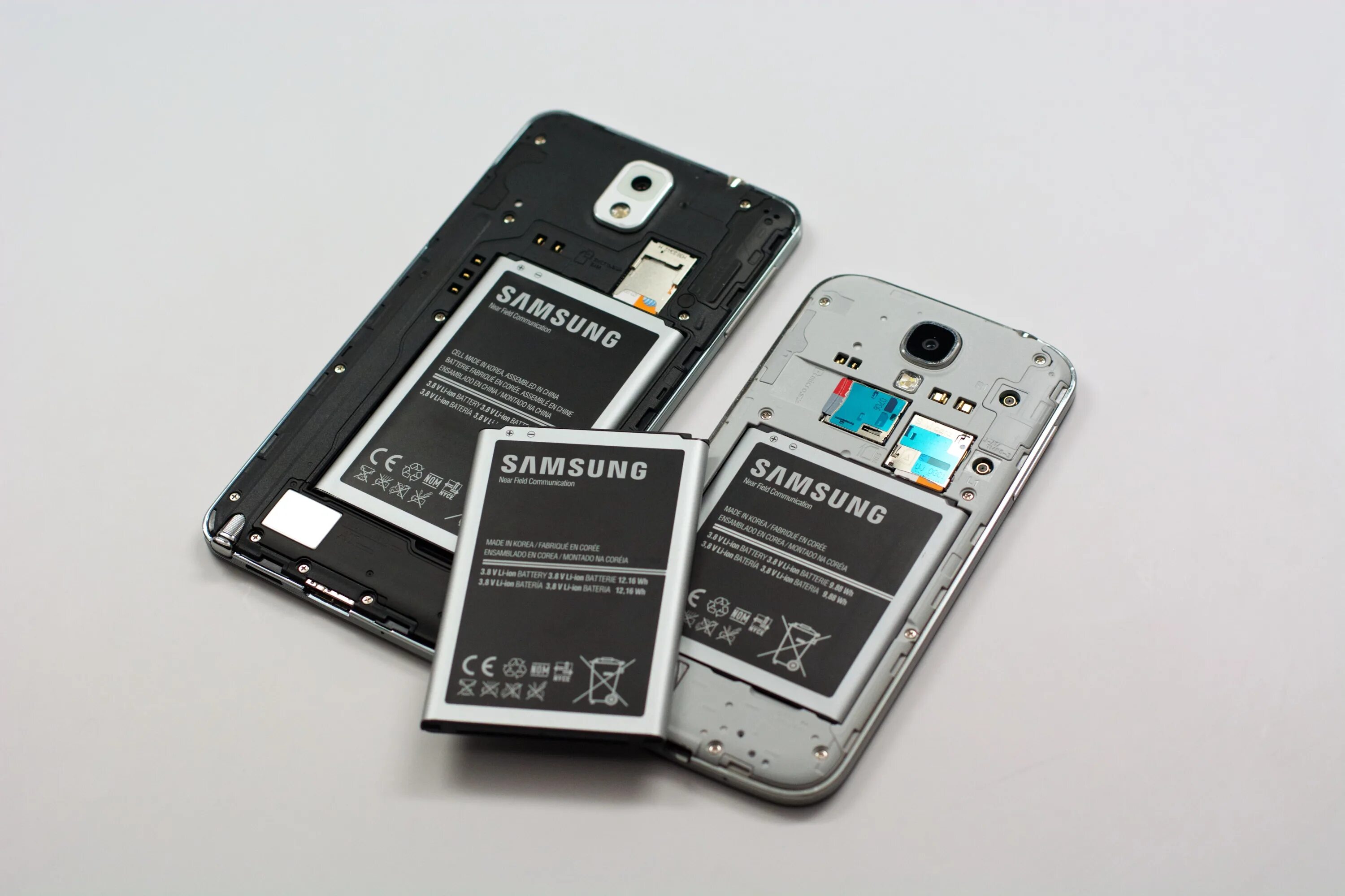 Samsung s5 батарея. Батарея Samsung s7. Батарея самсунг s7 оригинал. Галакси с5 мини батарея цифрами.