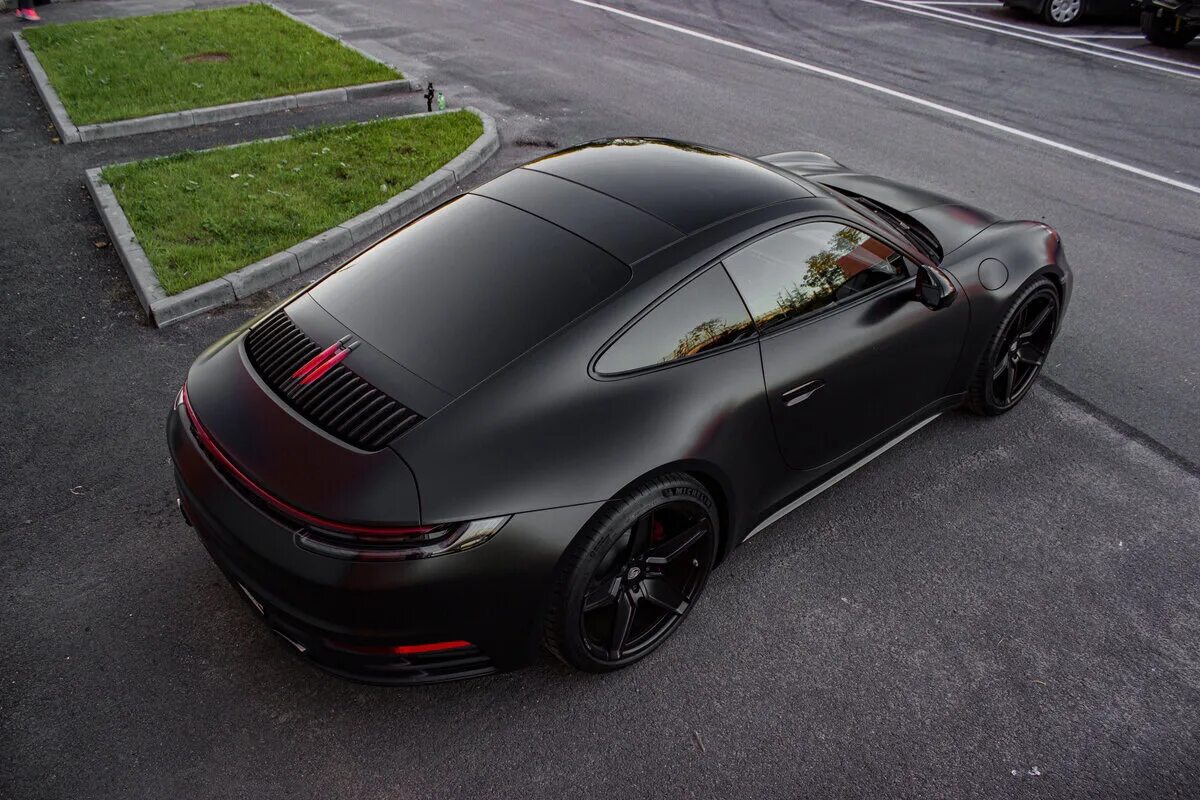 Песня черный мат. Porsche 992 Carrera 4s. Porsche 911 Carrera 4s Black. Porsche 911 Carrera 4s 992. Порше 911 серый матовый.