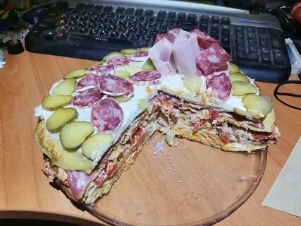 Колбасный торт рецепт