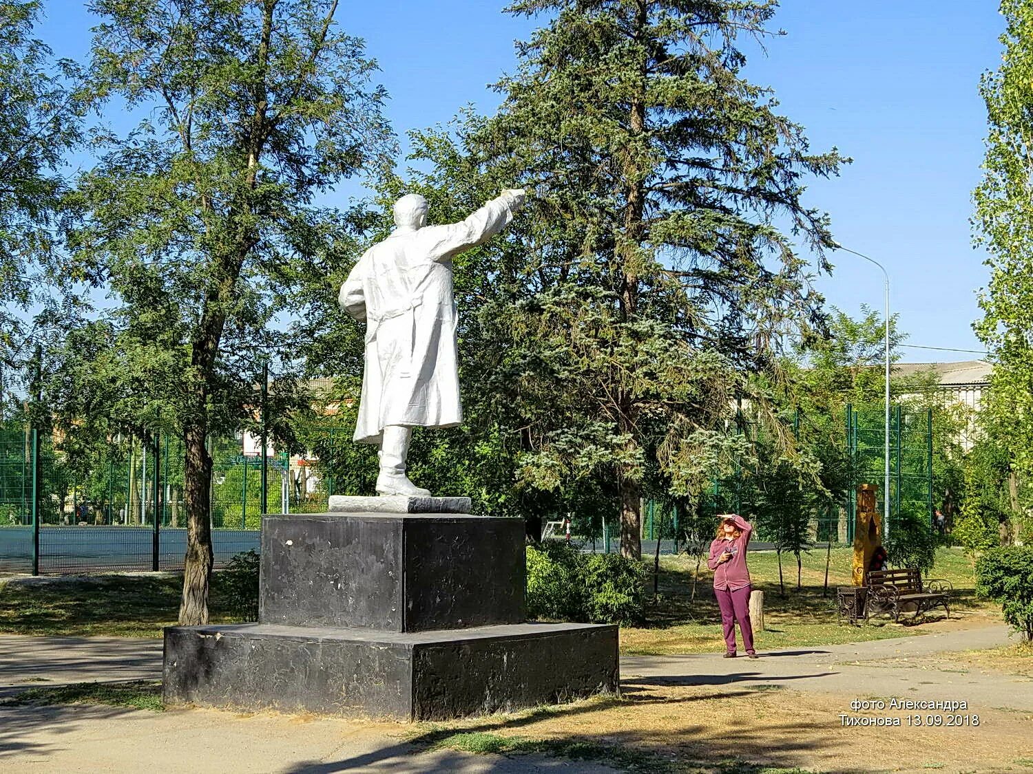 Сайт дубовское ростовское ростовской области. Памятники Дубовского района Ростовской области. Памятники в Дубовском районе Ростовской области. Памятники в с Дубовское Ростовской области. Памятники славы Ростовская область село Дубовское.