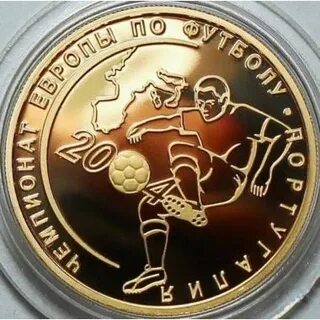 Золотые монеты футбол