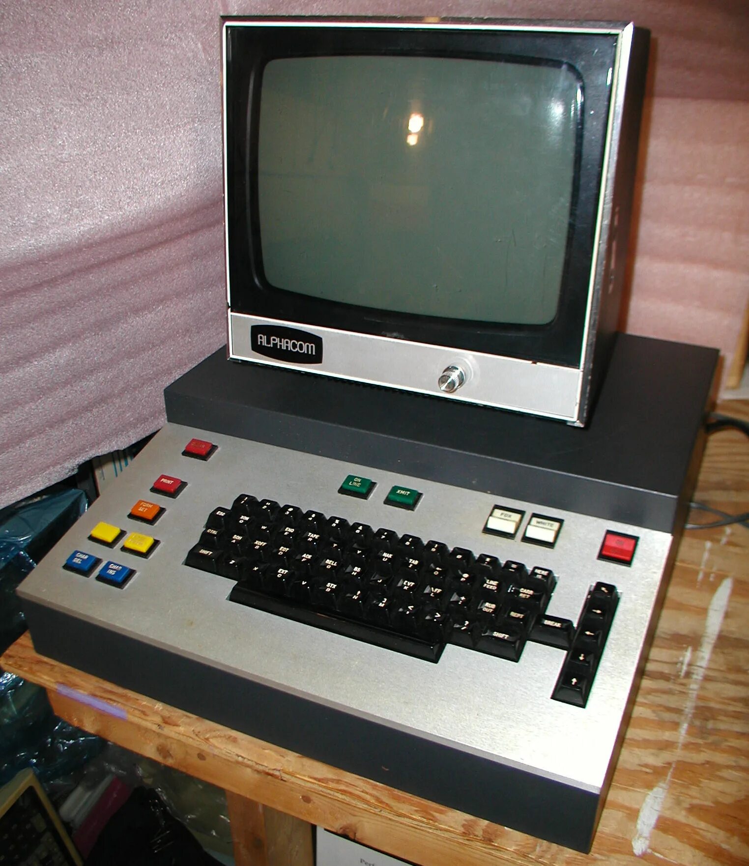 Компьютер 70 х. Компьютер ibm 286. компьютер 1969.