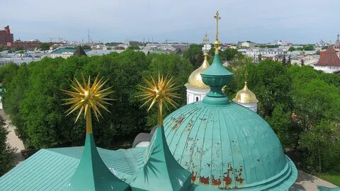Звезды на куполах