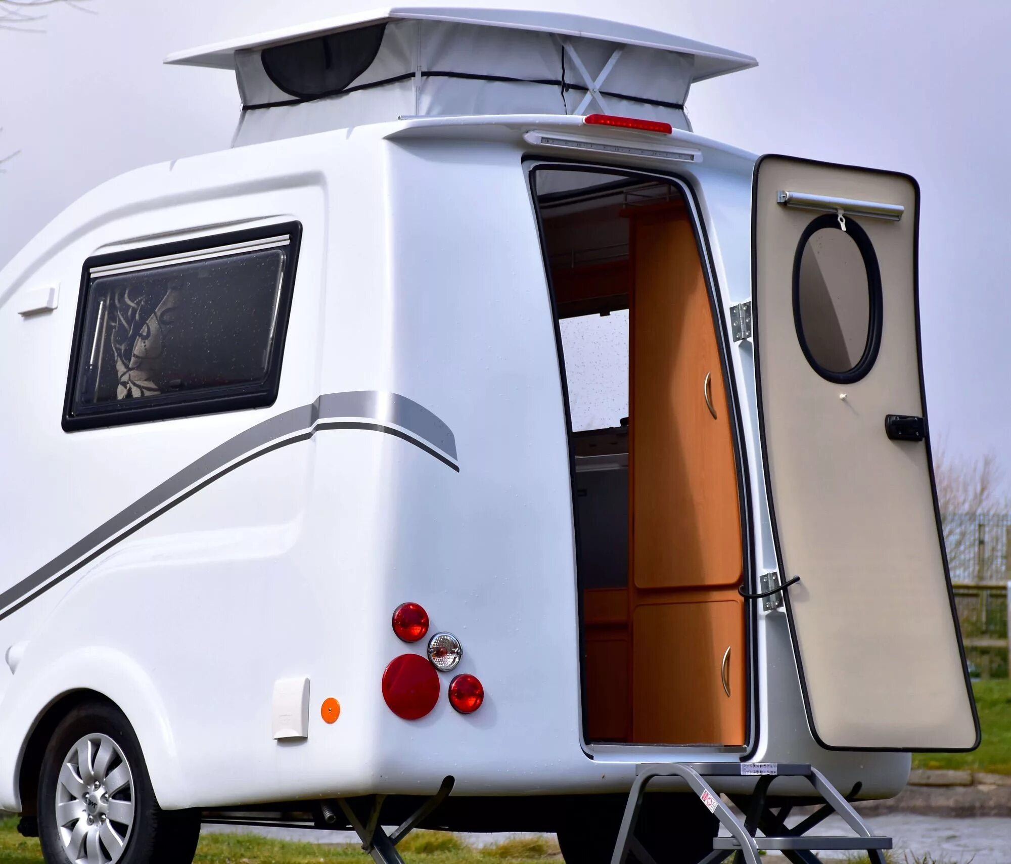 Мини Караван мини кемпер. Микро кемпер автодом. Micro Camper van. Go pods - Micro Tourer Caravans. Караваны кемперы