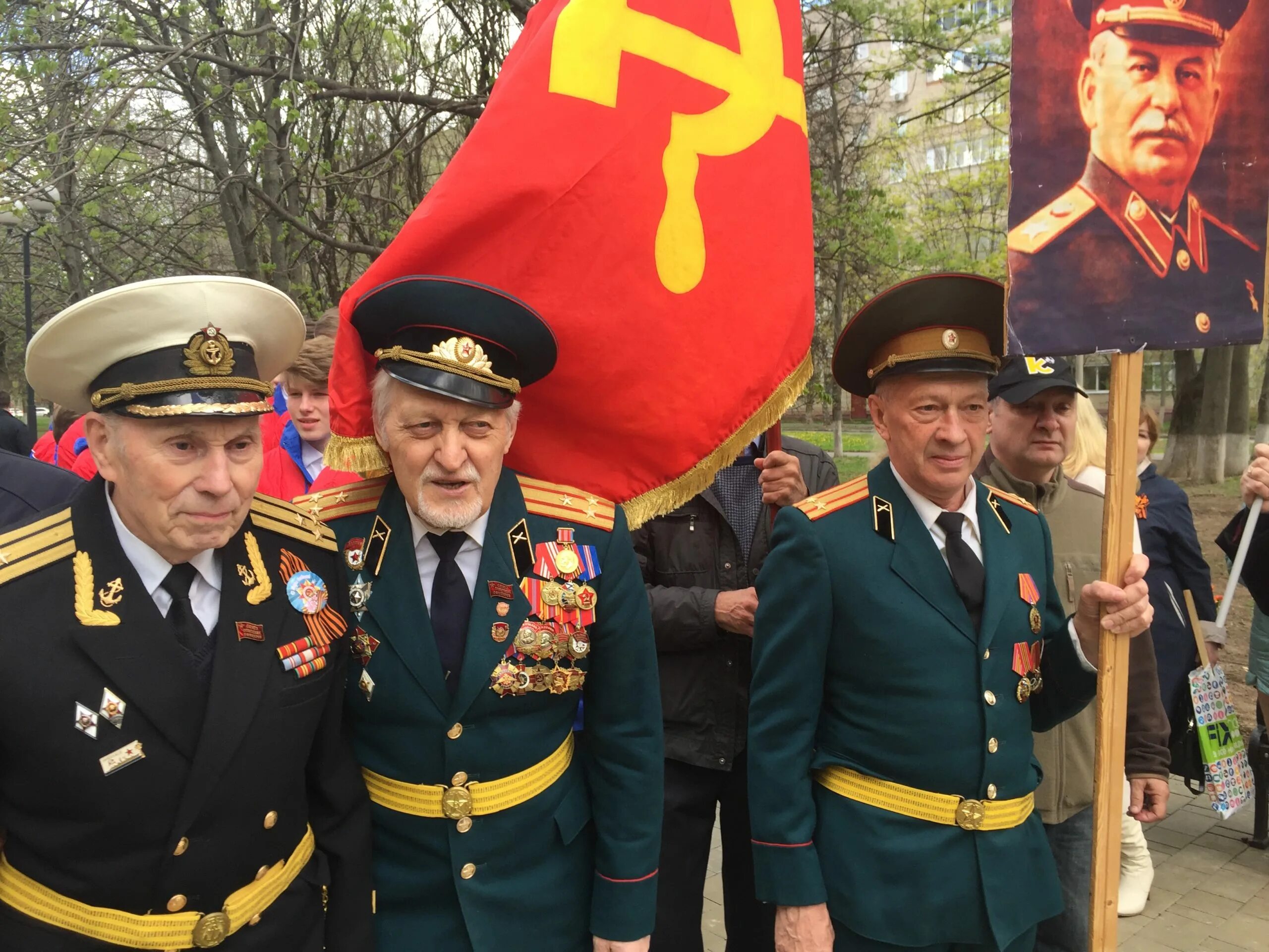 Сталинский офицер. Союз офицеров. день защитника отечества фото. под знаменем победы. защитники отечества 2025 портреты.