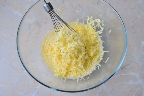 Рецепт из муки яиц и сыра