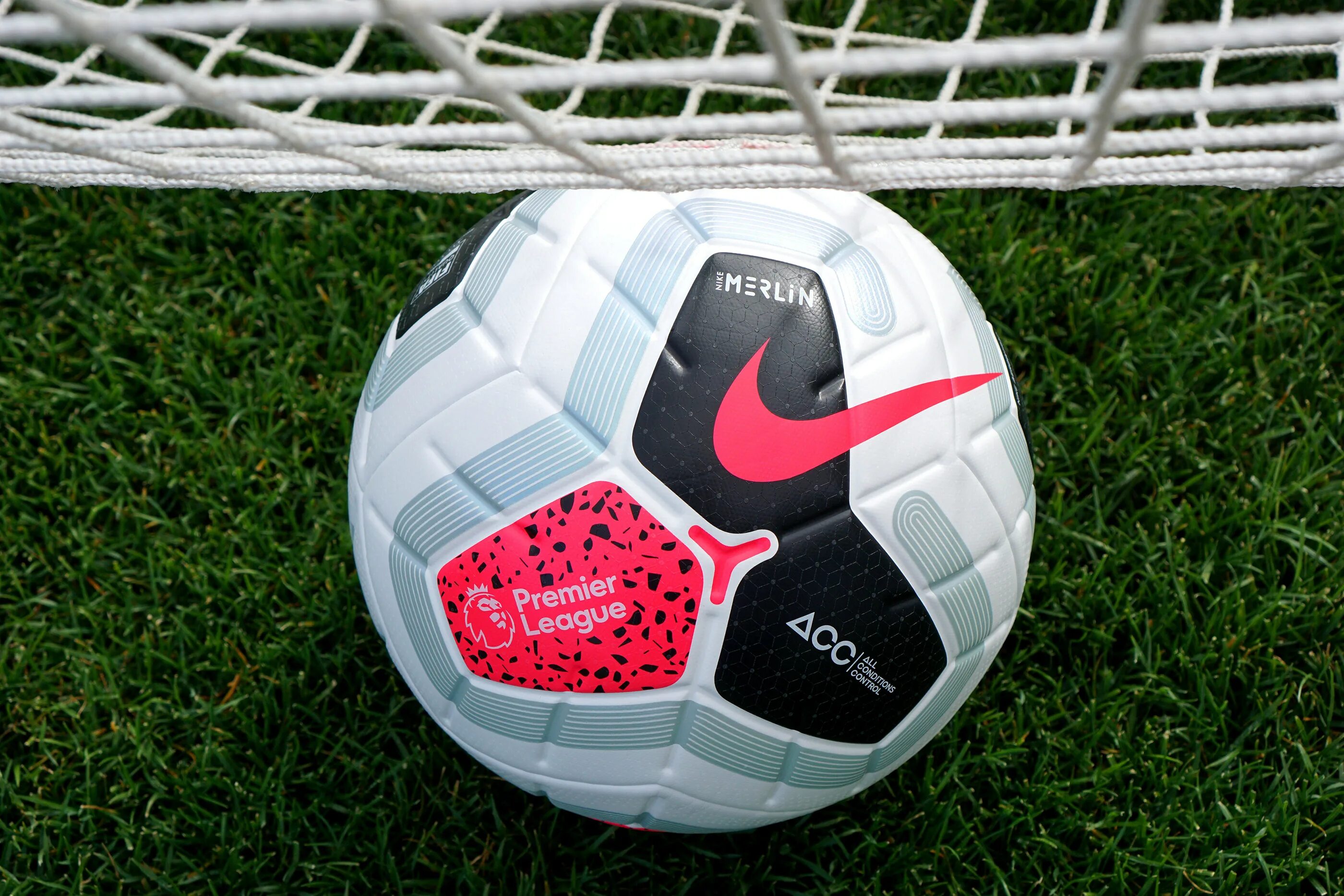 Бол личный. Мяч футбольный Nike 2019/20 Merlin. Футбольный мяч Nike Merlin Ball 19/20. Nike Pitch Premier League 2019 20. Nike Ball for 2023.