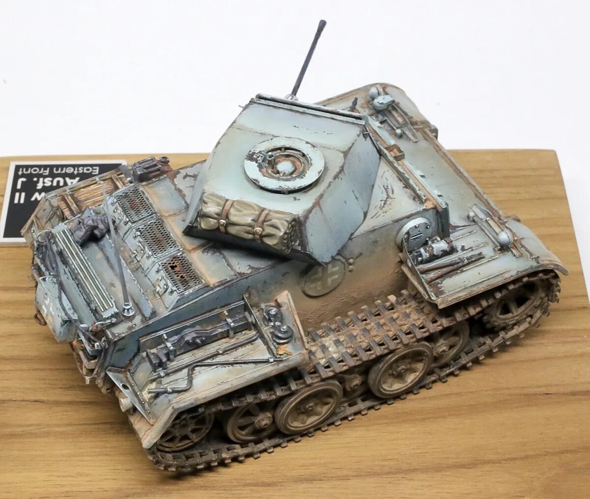 Pz kpfw ausf j. Pzkpfw 2 ausf j. pz.kpfw. ii ausf. j. танк pz 2 j. pz ii j танк.