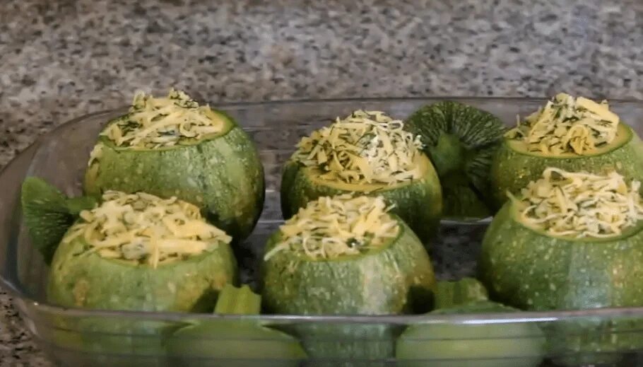 кабачки десерты. кабачок горшочек рецепт. кабачок для запекания круглый. кабачки в горшке в духовке. кабачок горшочек сорт.